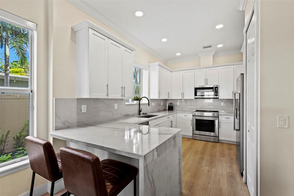 Photo of 1121 NE 14th Avenue, Fort Lauderdale, FL 33304 (MLS # F10527603)