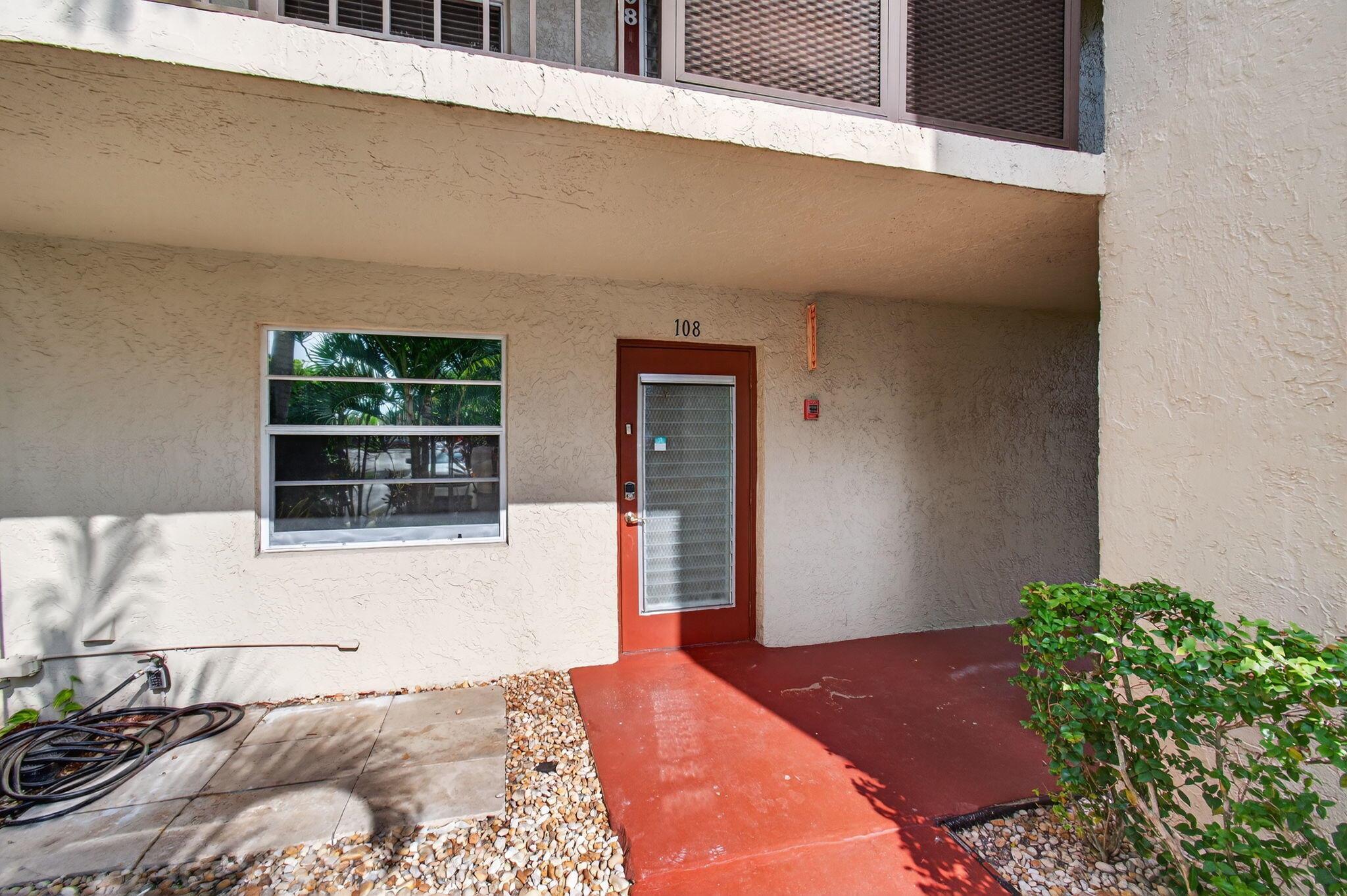 VILLAGES OF ORIOLE ABBEY - Residential Lease