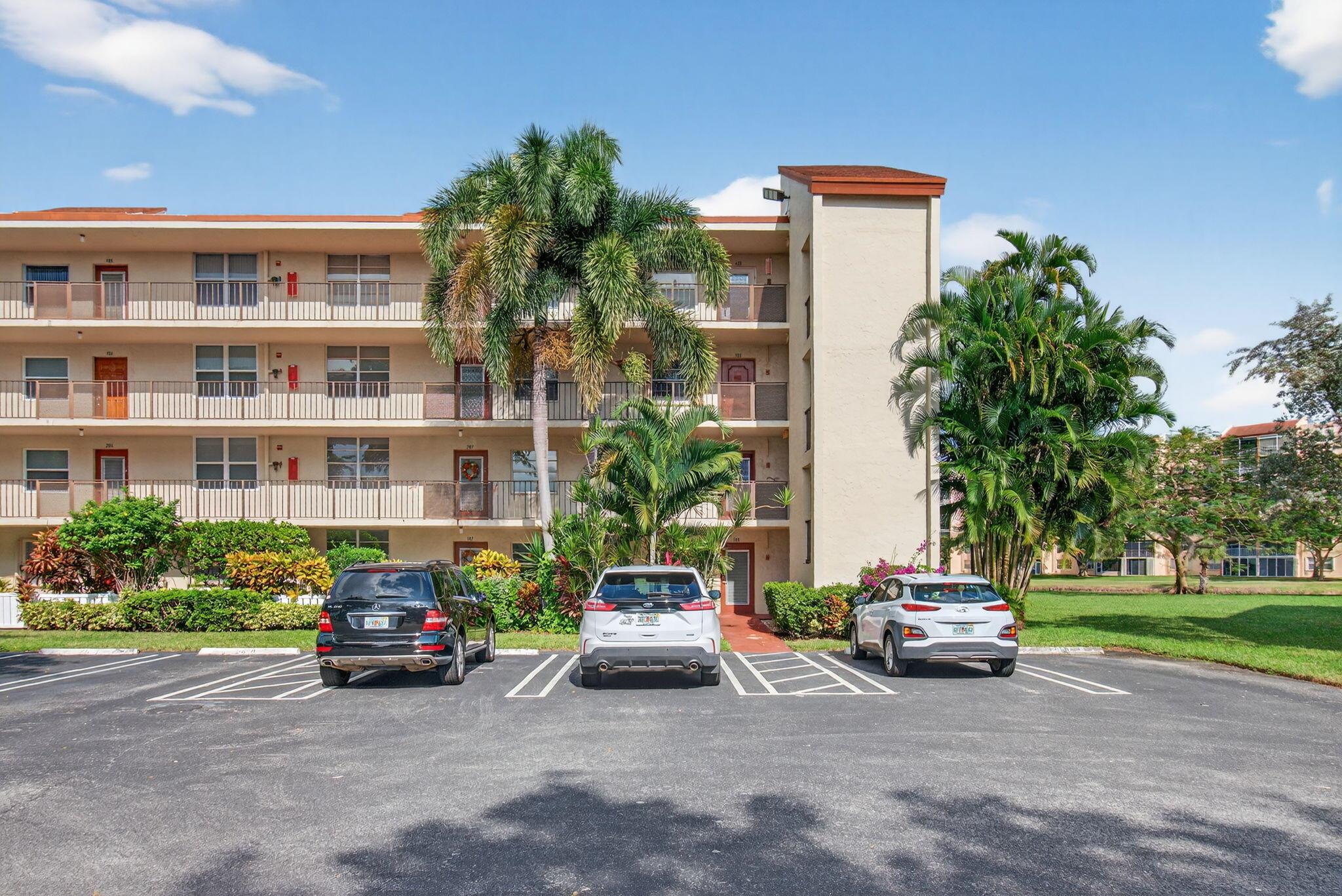 VILLAGES OF ORIOLE ABBEY - Residential Lease