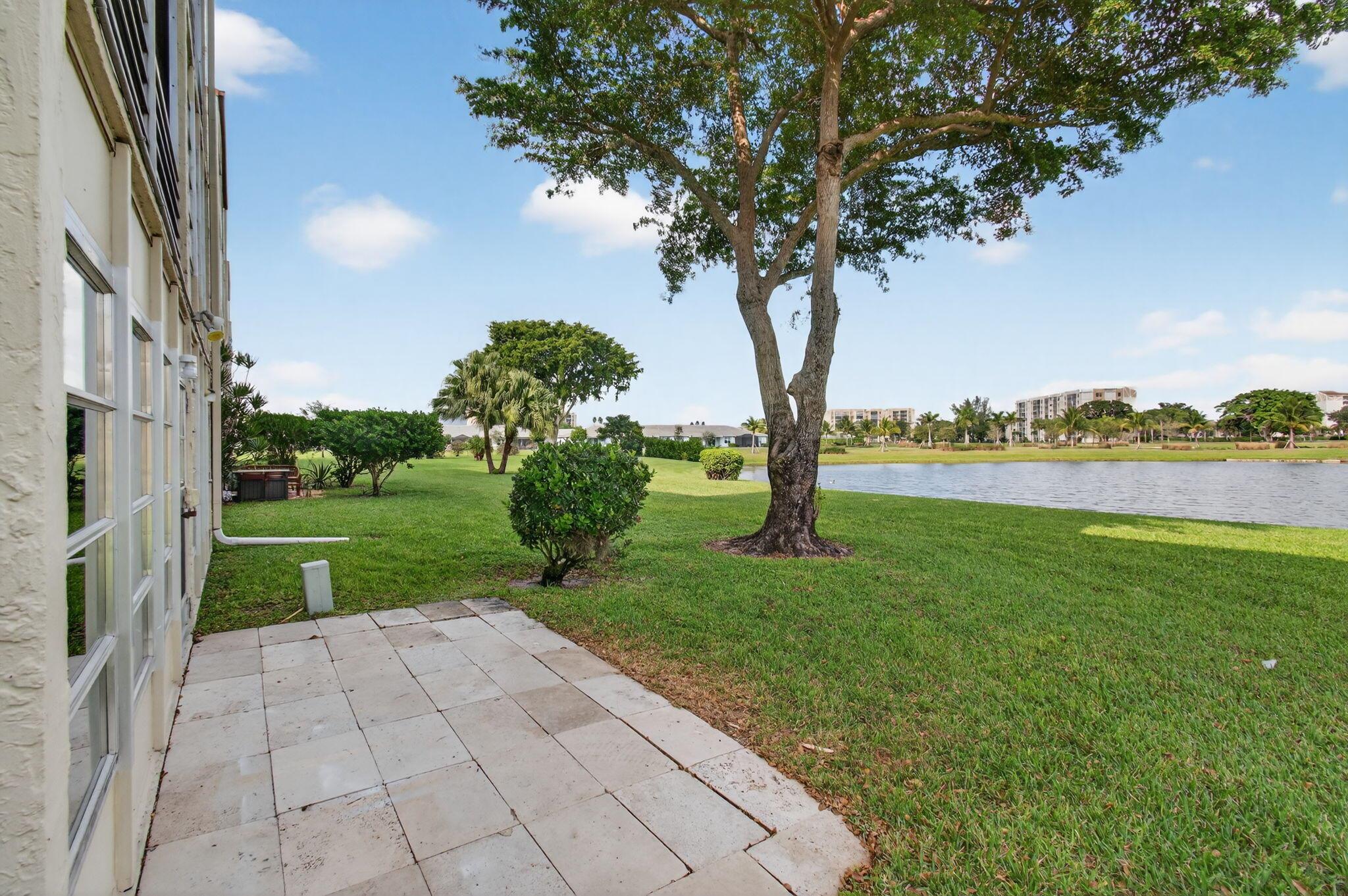 VILLAGES OF ORIOLE ABBEY - Residential Lease