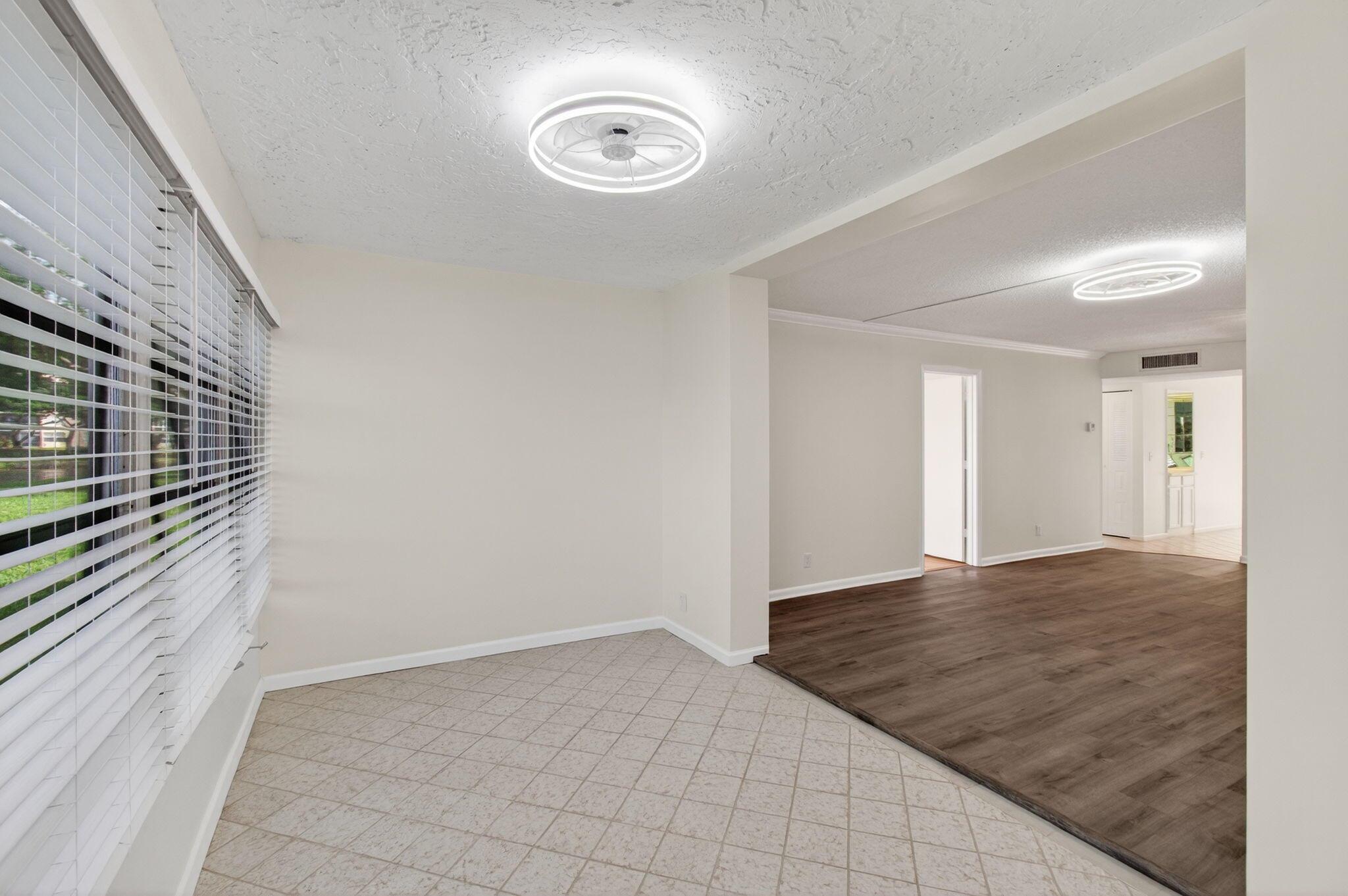 VILLAGES OF ORIOLE ABBEY - Residential Lease