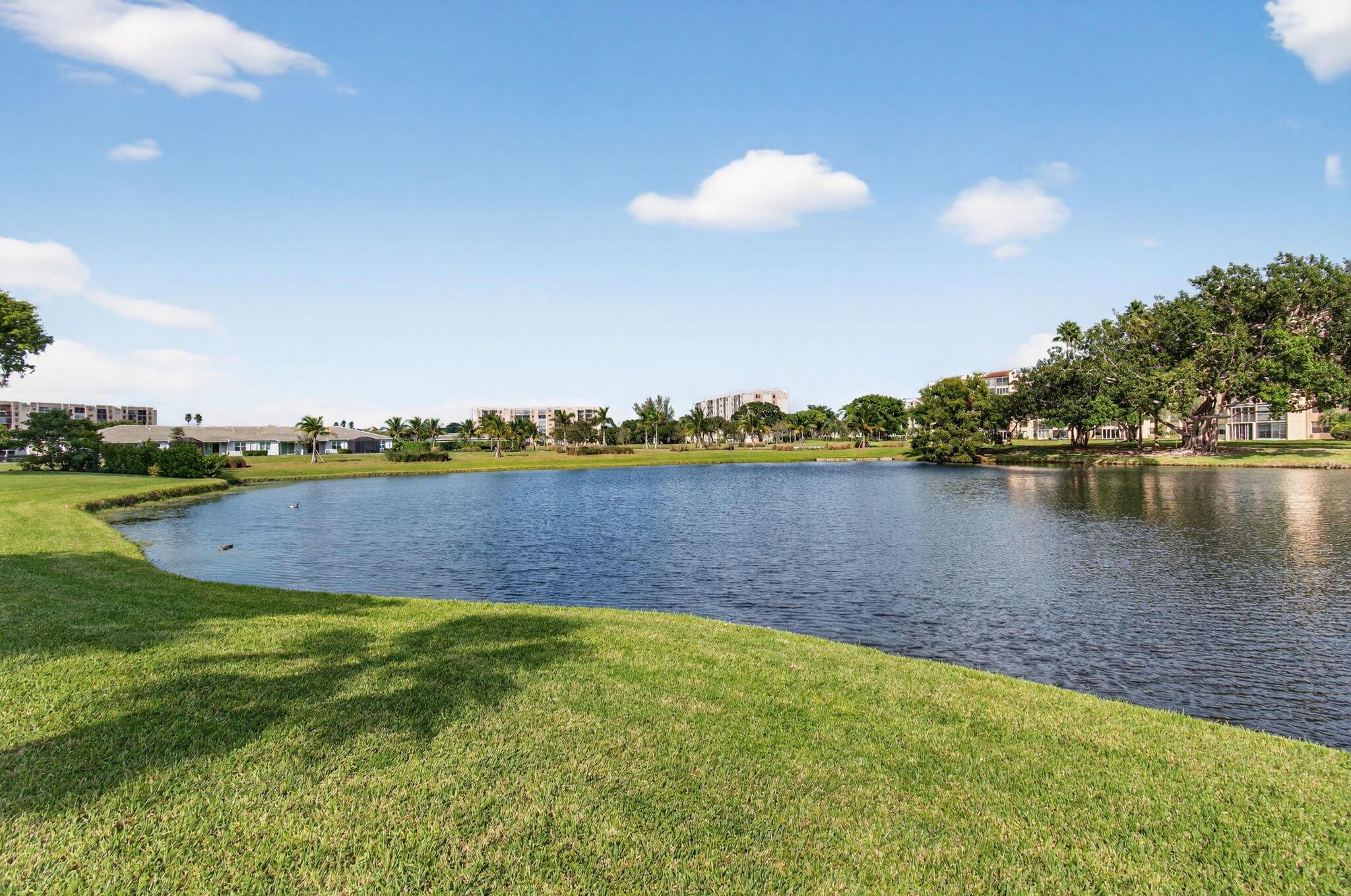 VILLAGES OF ORIOLE ABBEY - Residential Lease