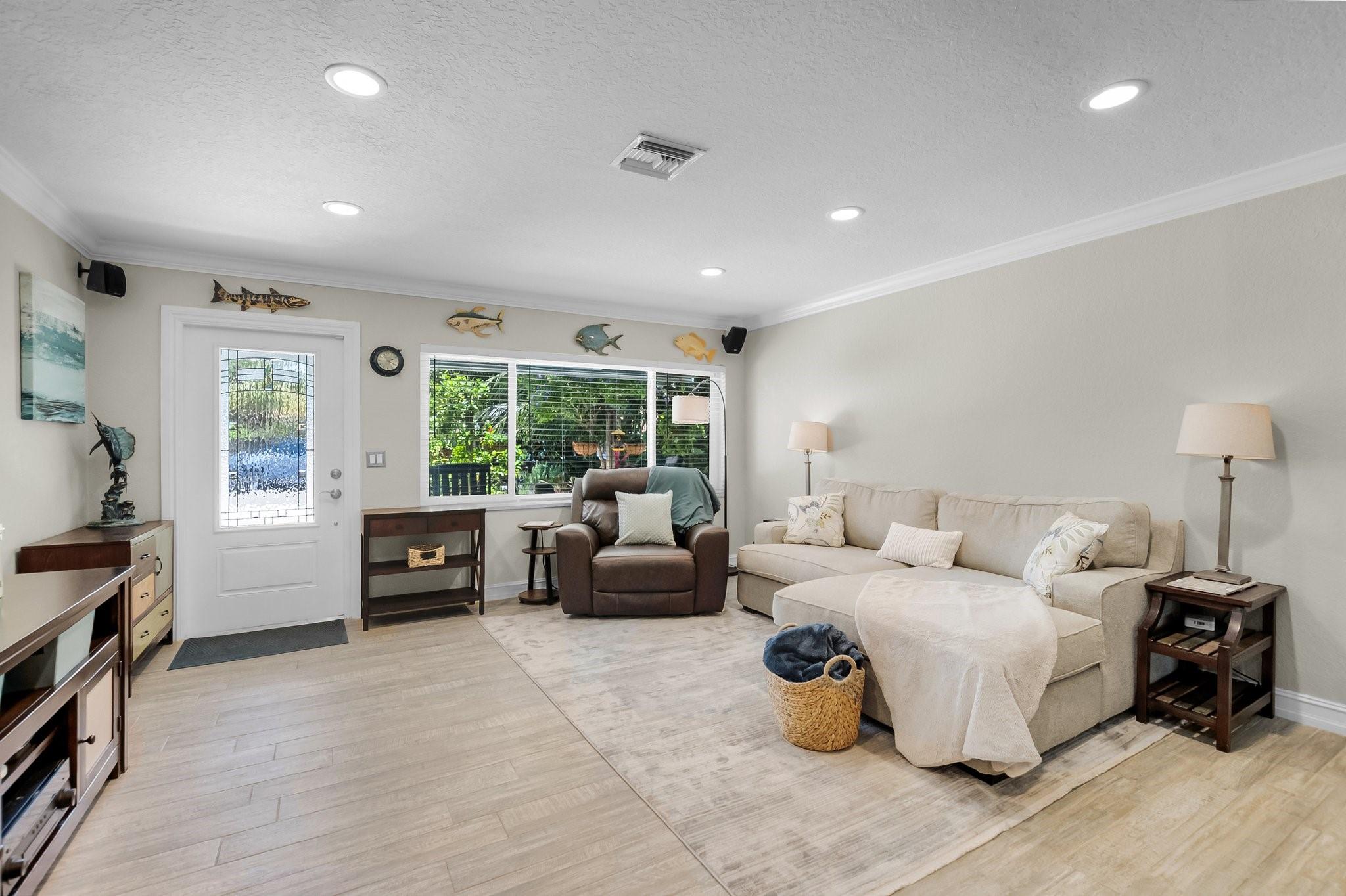 548 NW 55th St