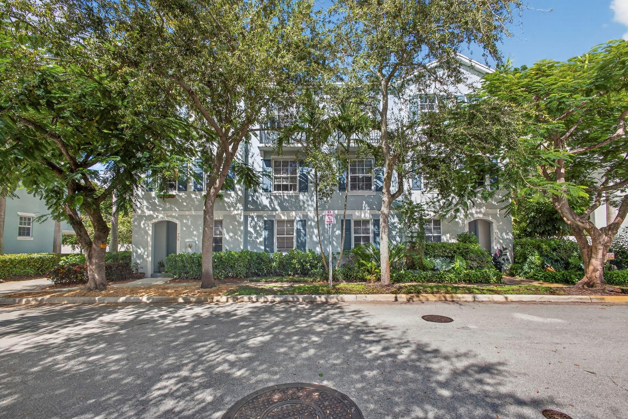 CONVENTION CENTER TH - Residential