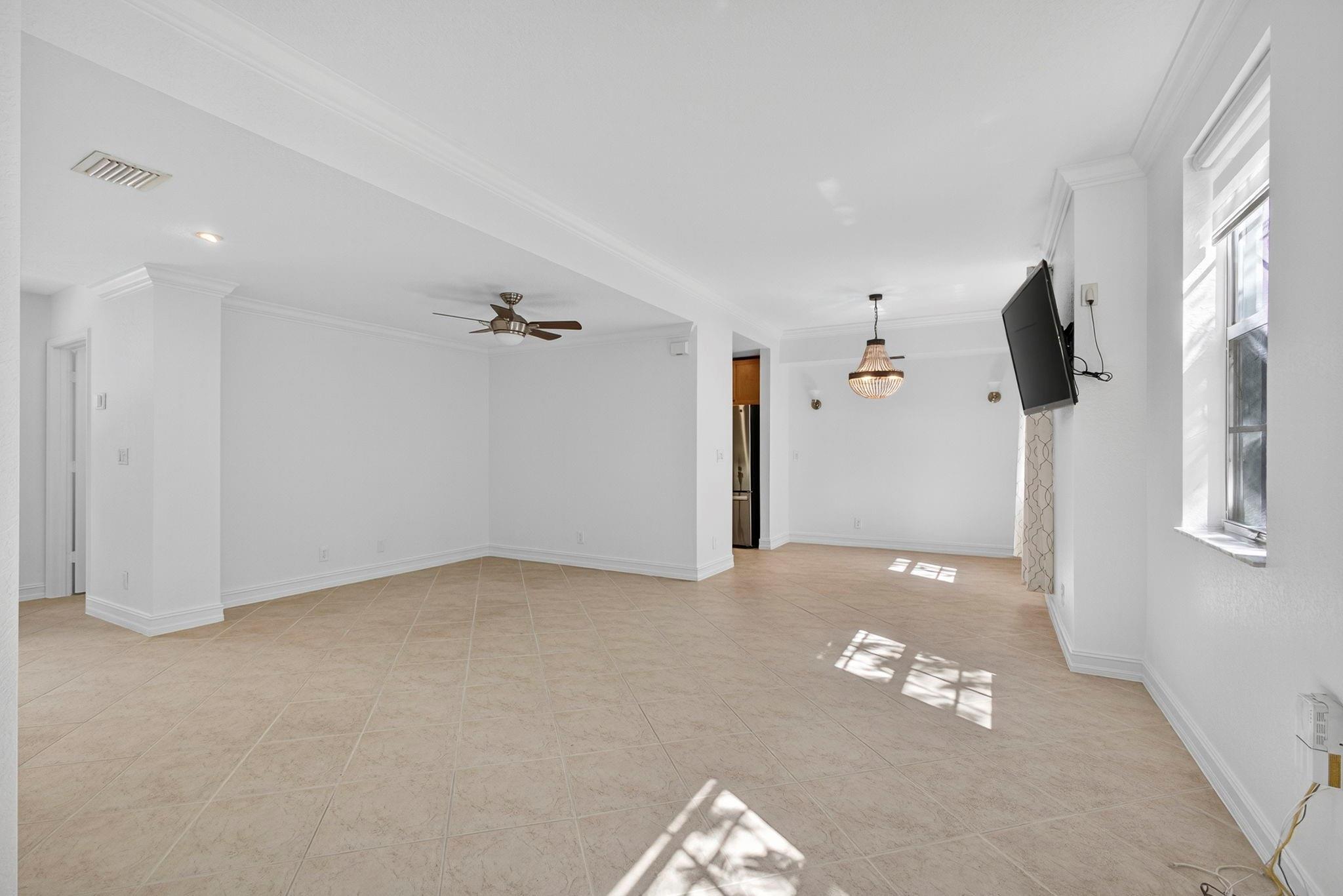 CONVENTION CENTER TH - Residential