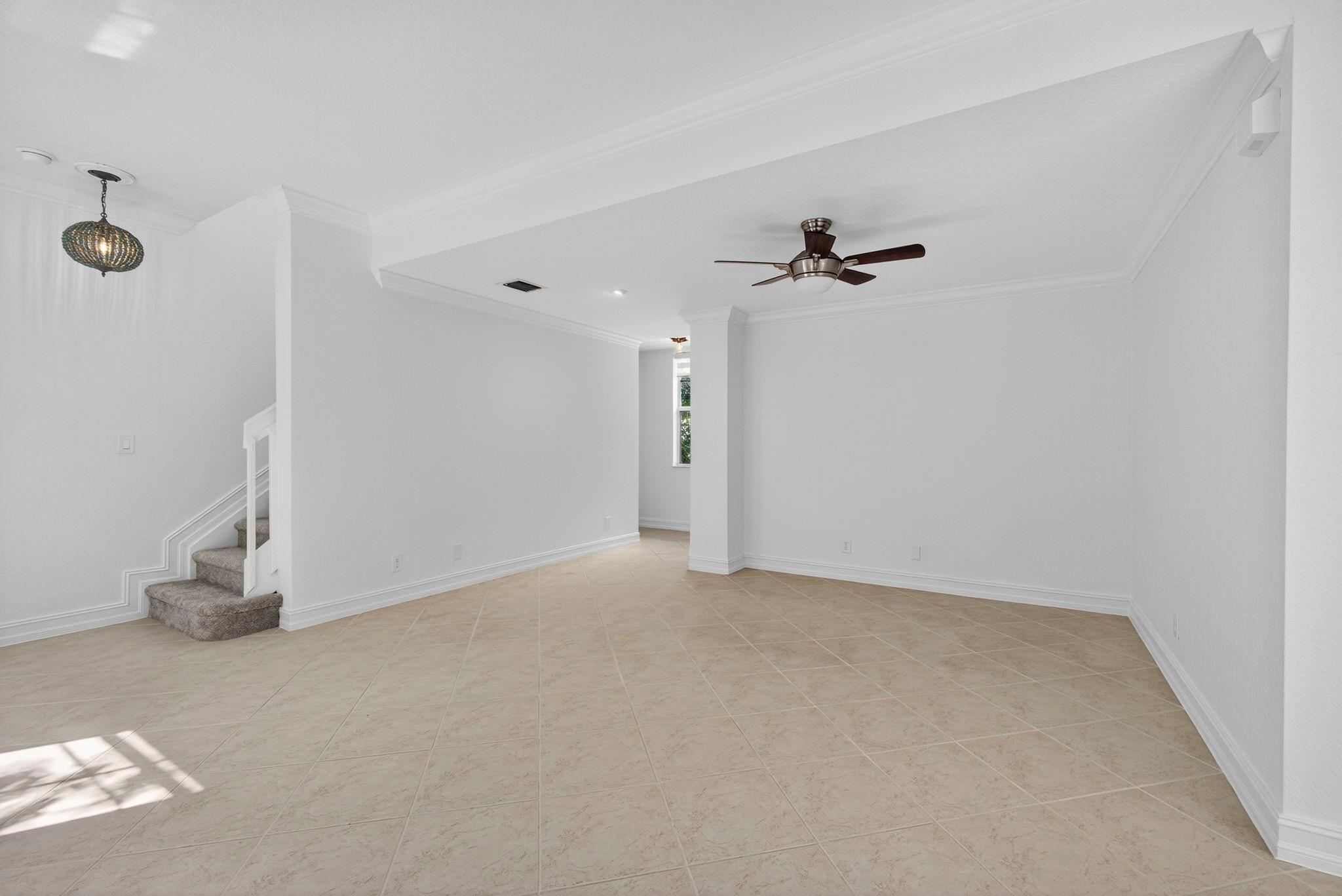 CONVENTION CENTER TH - Residential