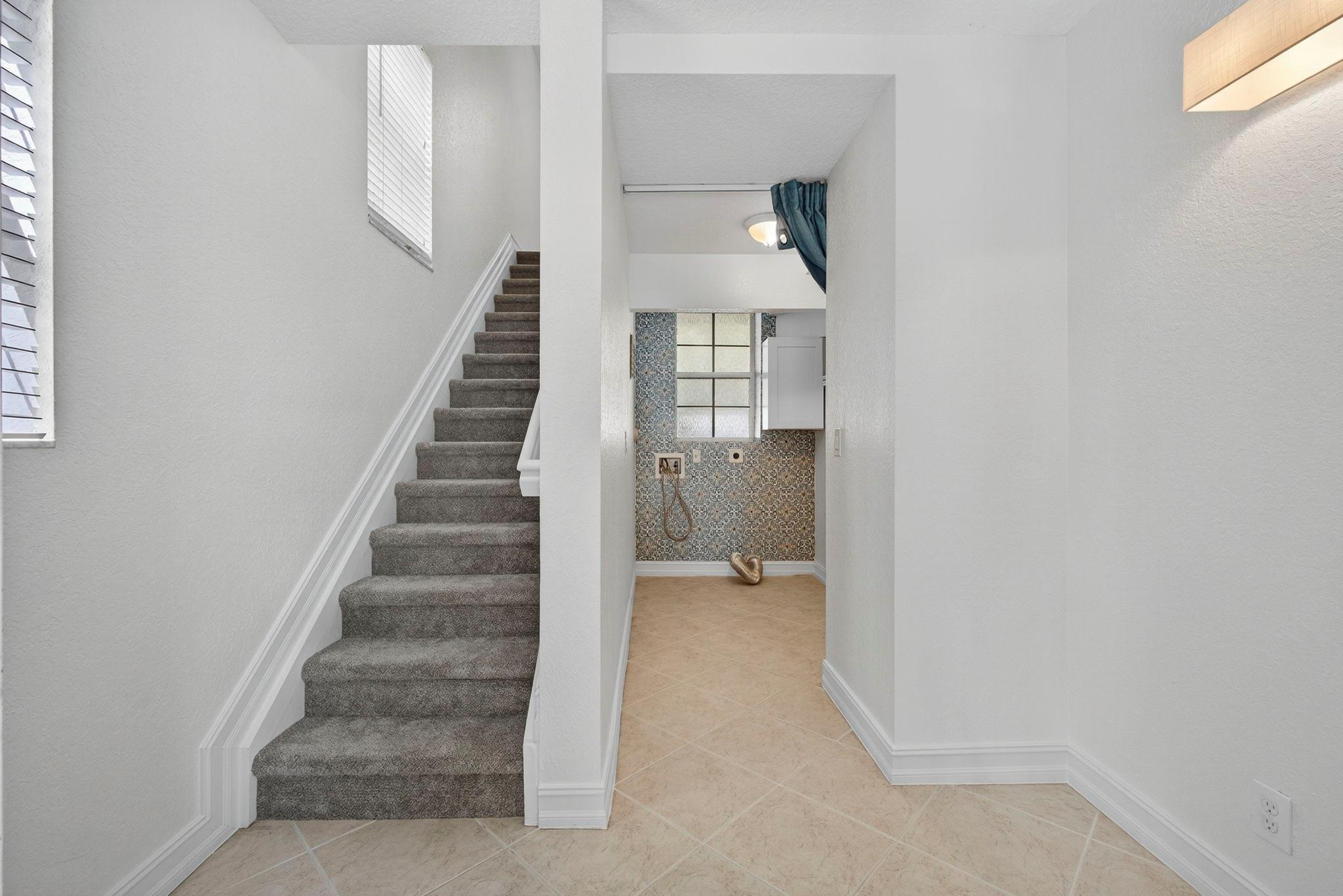 CONVENTION CENTER TH - Residential