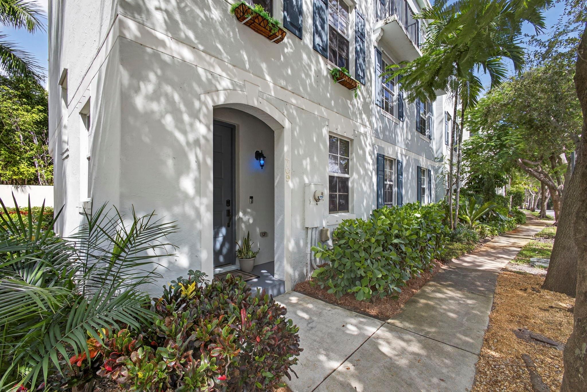 CONVENTION CENTER TH - Residential