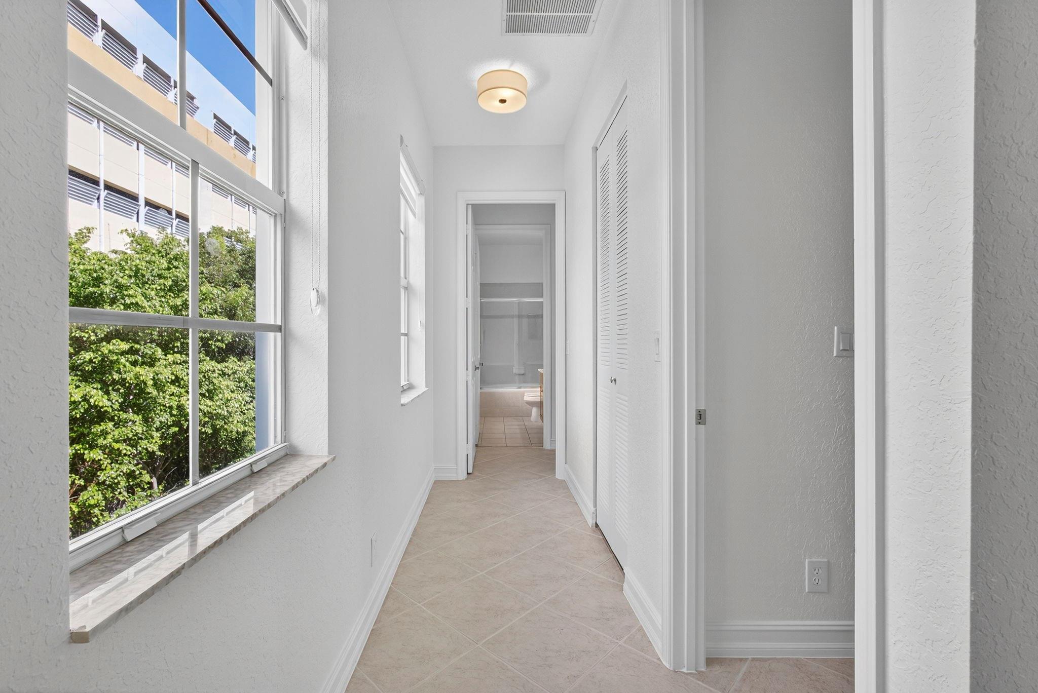 CONVENTION CENTER TH - Residential