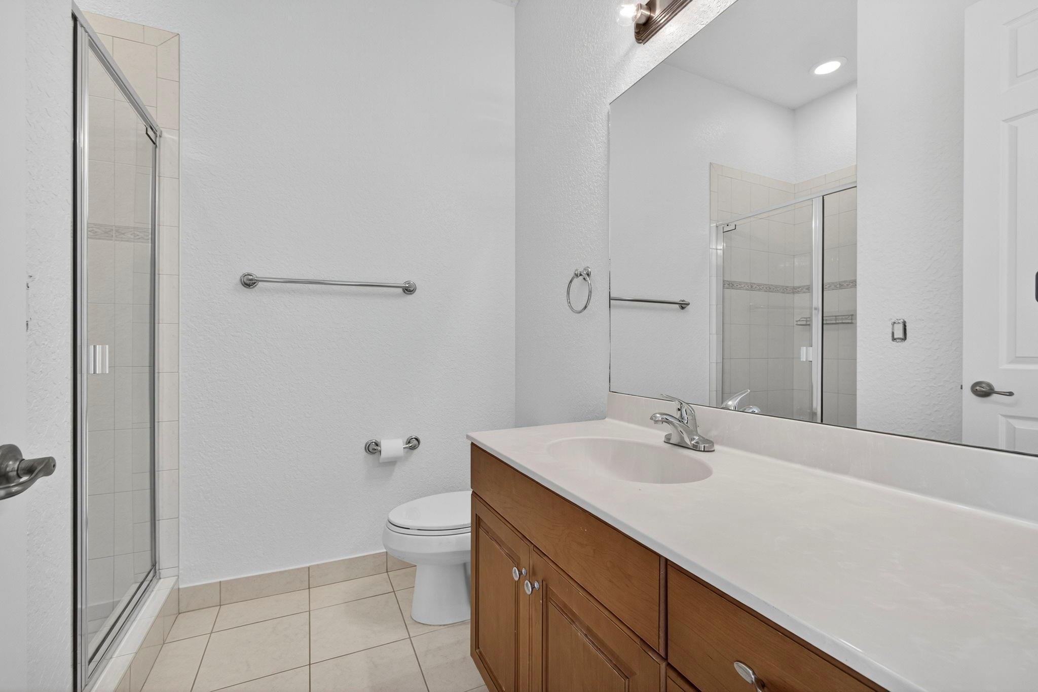 CONVENTION CENTER TH - Residential