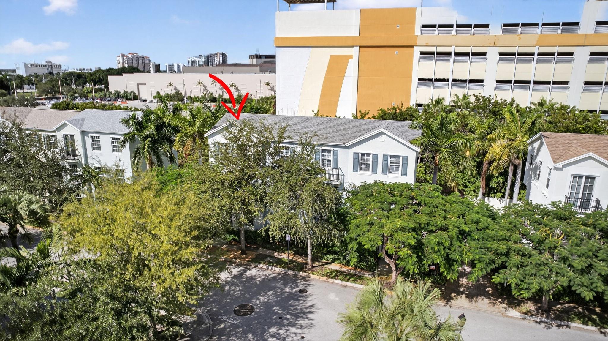 CONVENTION CENTER TH - Residential