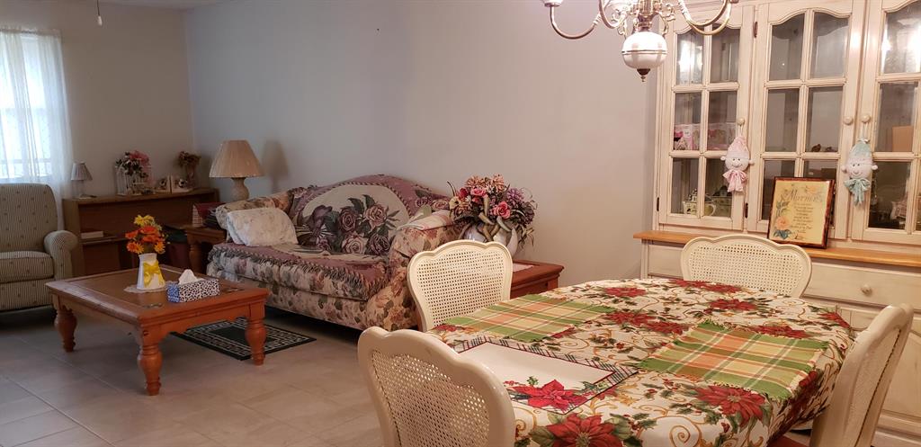 STRATHMORE GATE I UNIT TWO - Residential