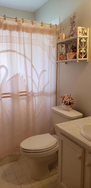 STRATHMORE GATE I UNIT TWO - Residential