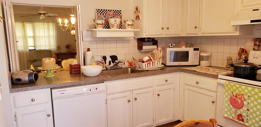 STRATHMORE GATE I UNIT TWO - Residential