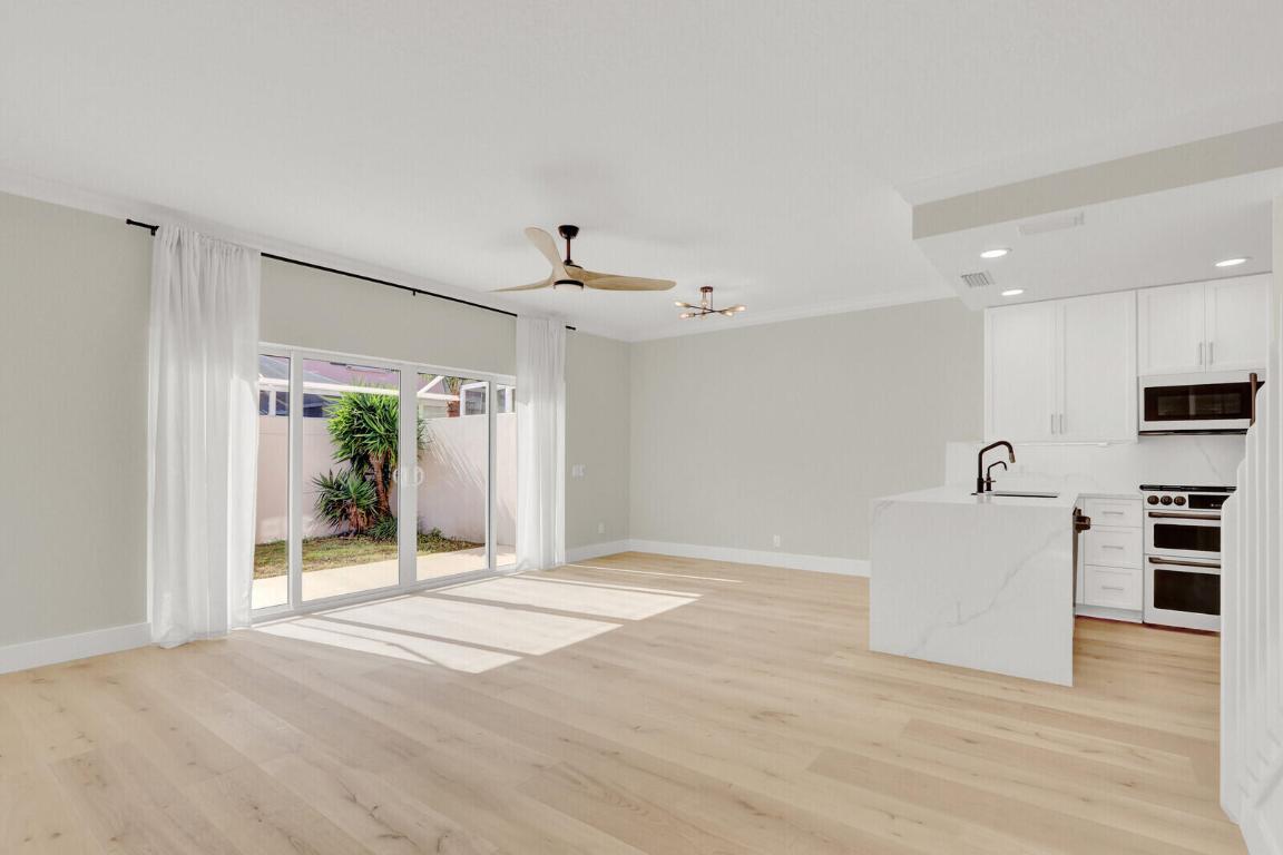 28 Live Oak Circle