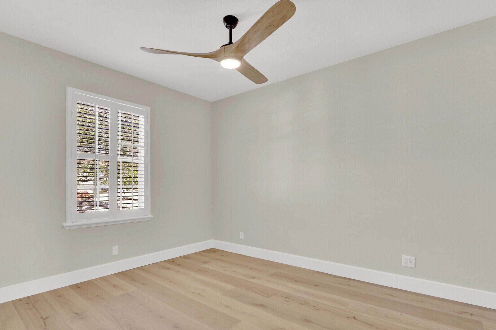 TEQUESTA OAKS - Residential Lease