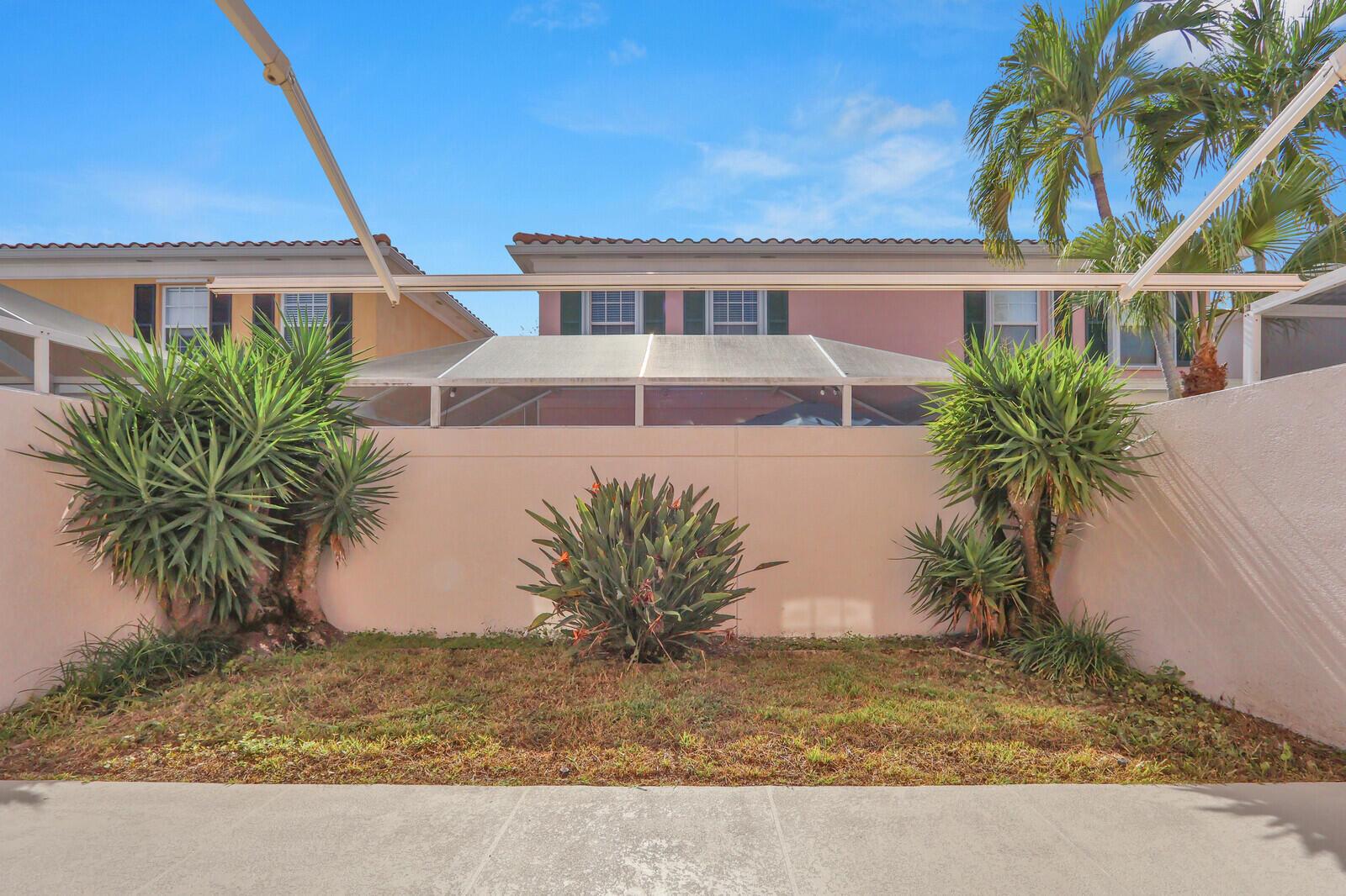 TEQUESTA OAKS - Residential Lease