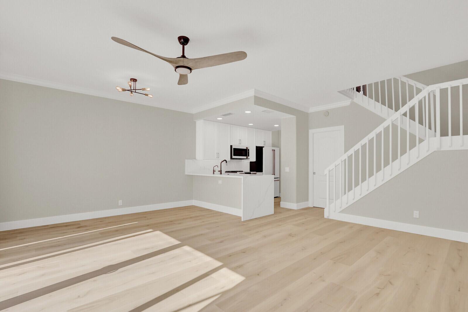 TEQUESTA OAKS - Residential Lease