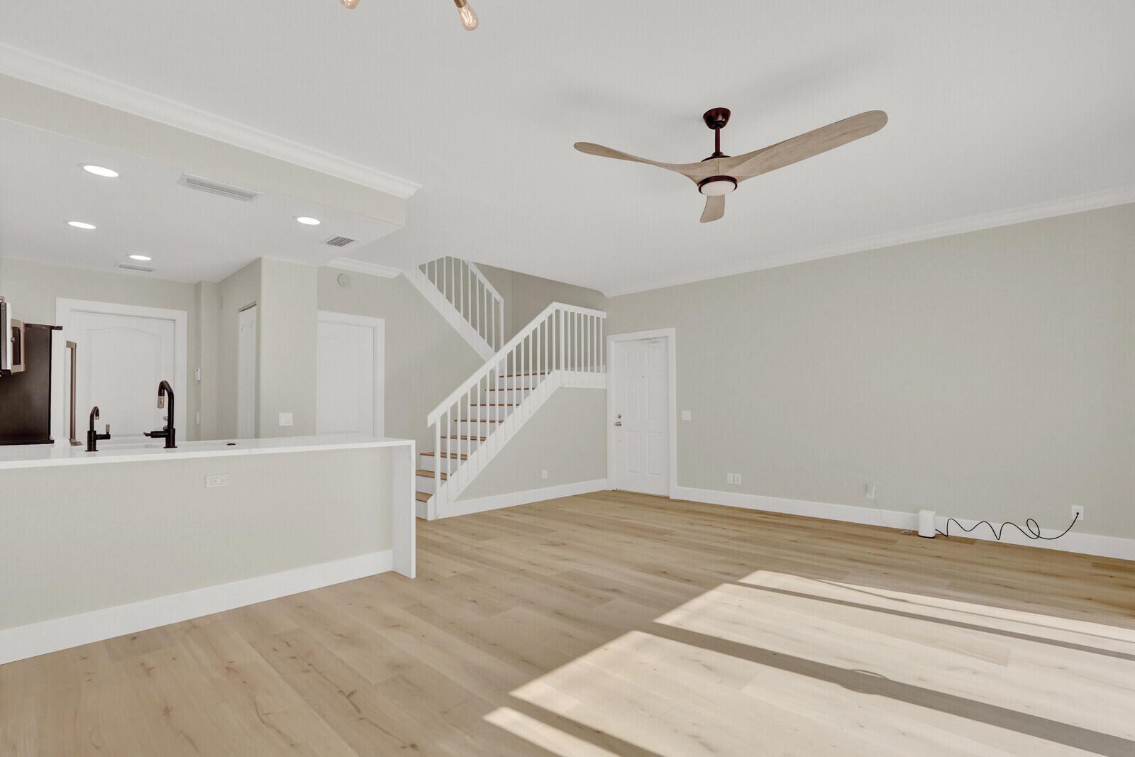 View photos, virtual tours, details... 28 Live Oak Circle