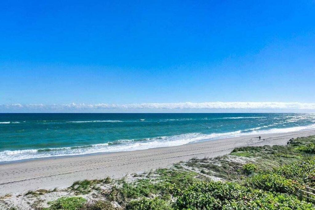 Photo of 1012 Ocean Drive, Juno Beach, FL 33408 (MLS # R10929080)