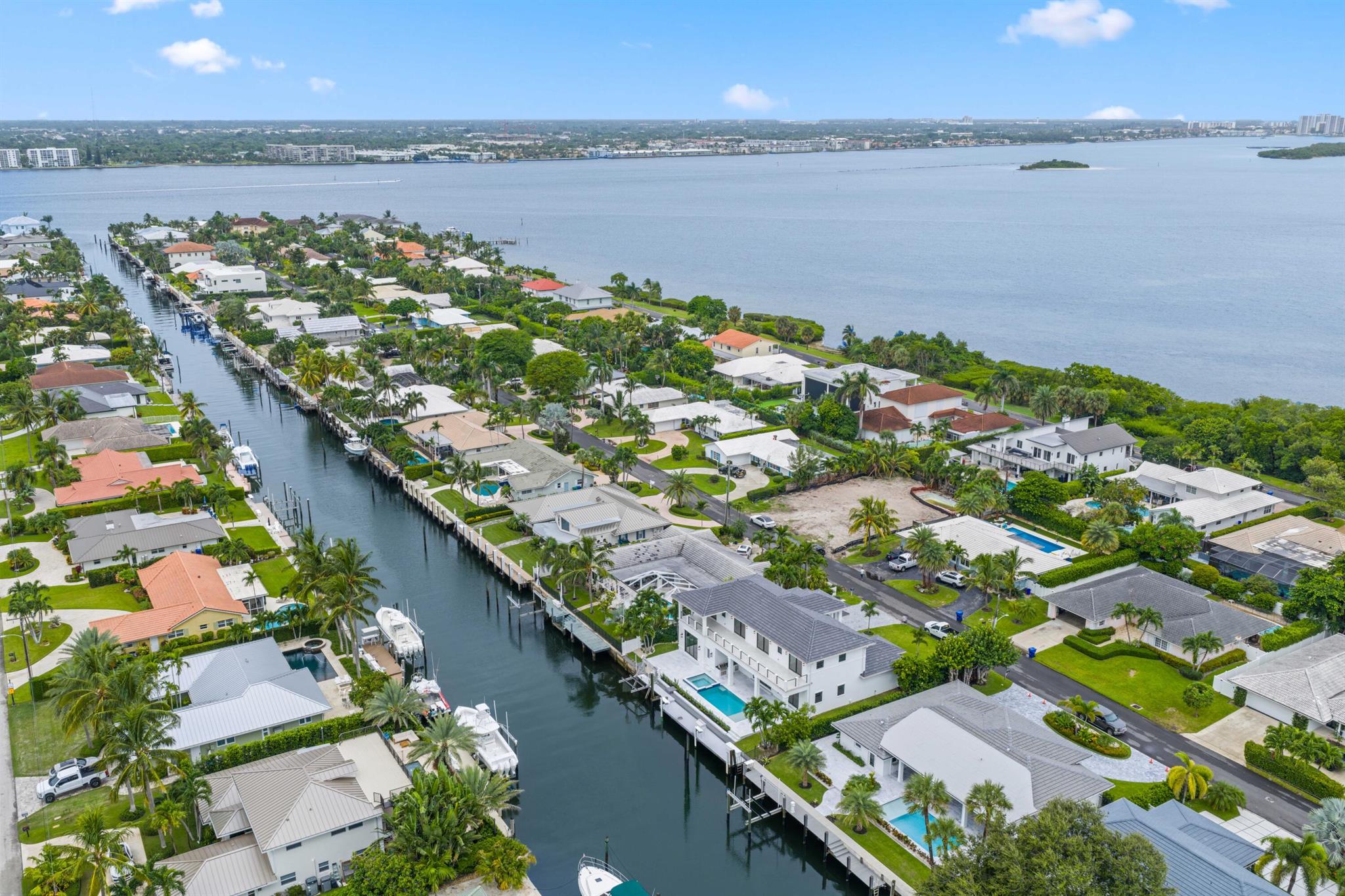 PALM BEACH ISLES 3 - Residential