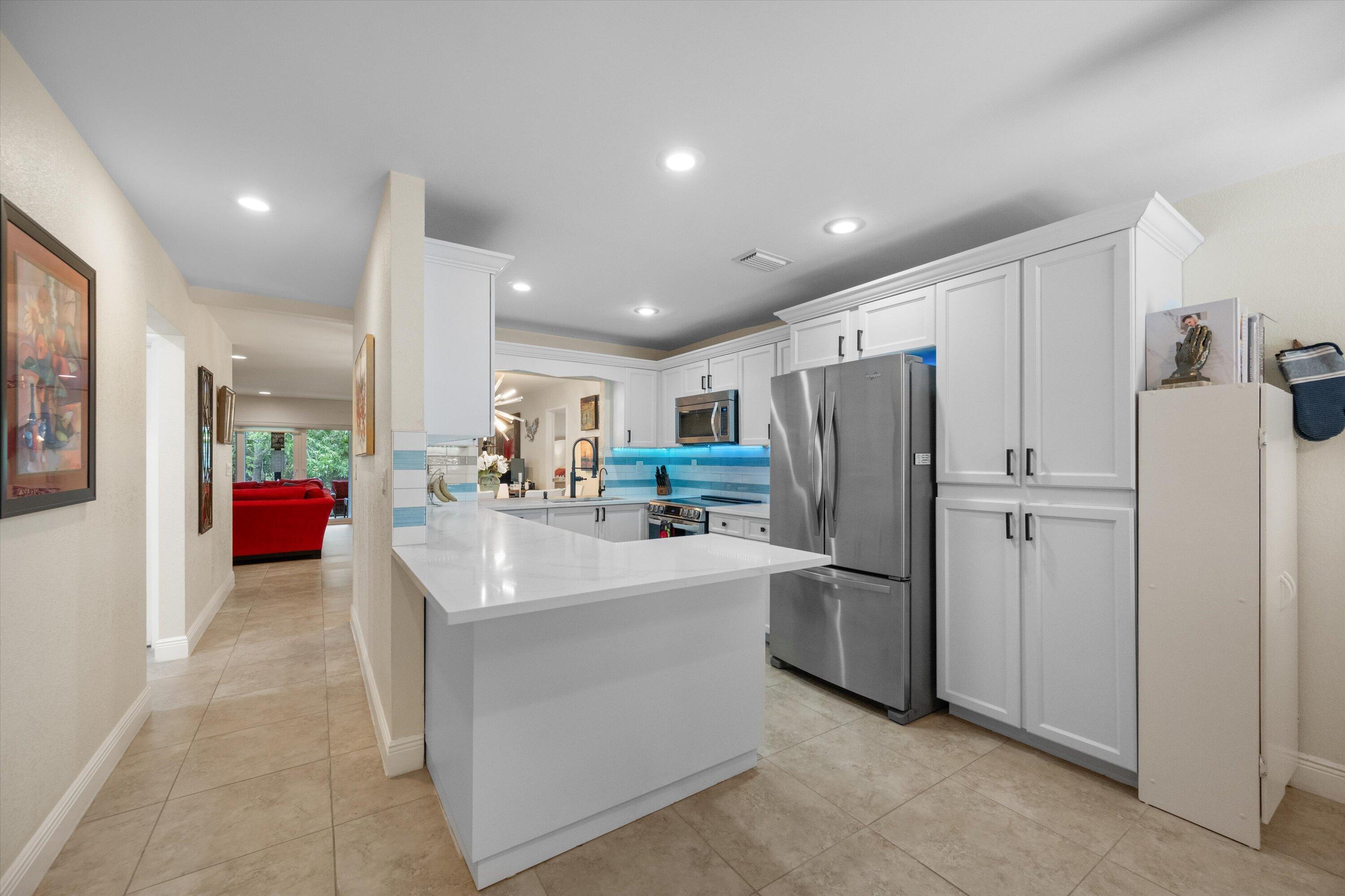 SOUTH SHORE 4 OF WELLINGTON - Residential