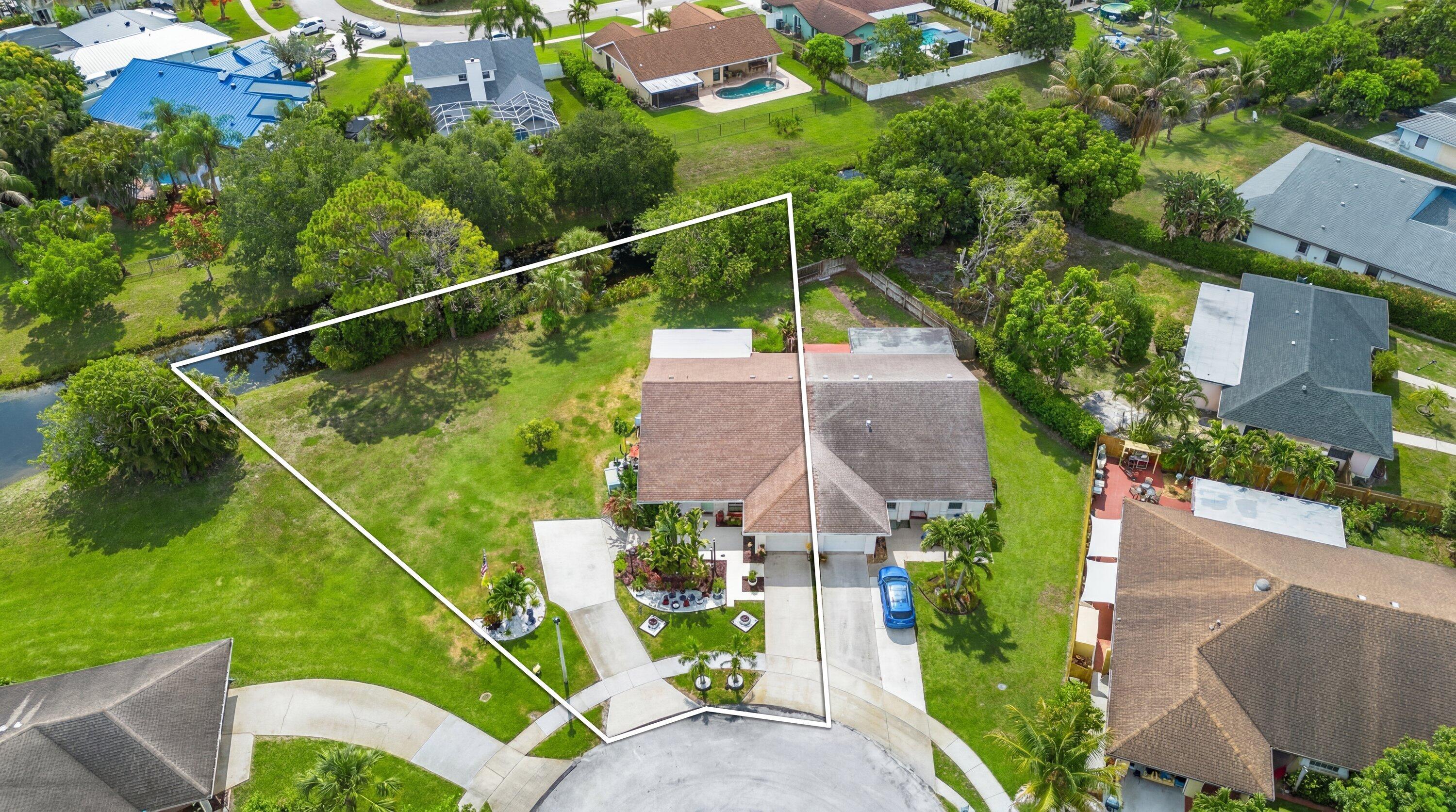 SOUTH SHORE 4 OF WELLINGTON - Residential