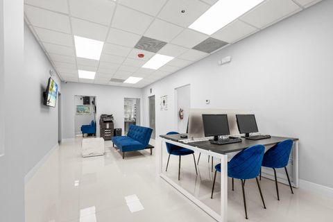 9200 Belvedere Road 207 Royal Palm Beach FL 