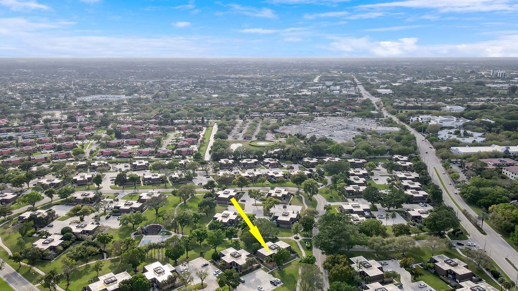 Photo of 416 4th Court, Palm Beach Gardens, FL 33410 (MLS # R11069197)