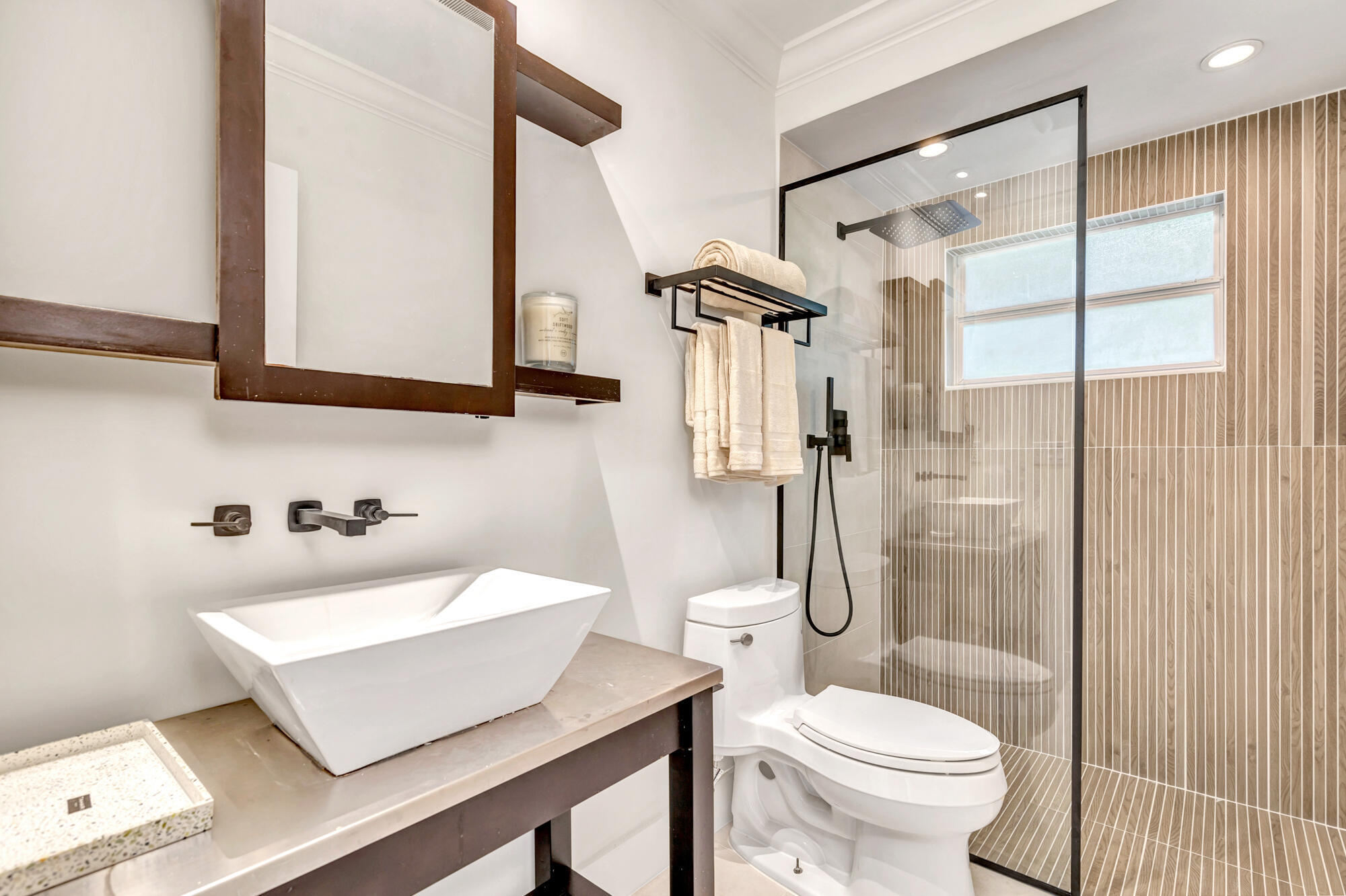 LAKE CLARKE HGTS IN - Residential