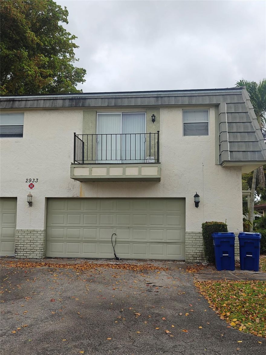 Beautiful updated townhome with a garage. Newer flooring including ceramic tile throughout with full sized washer and dryer in the unit...walking distance to Forest Hills Elementary and 20 steps to the community pool. The owner requires a credit score of at least 675 plus 2.5 times the rent in income.