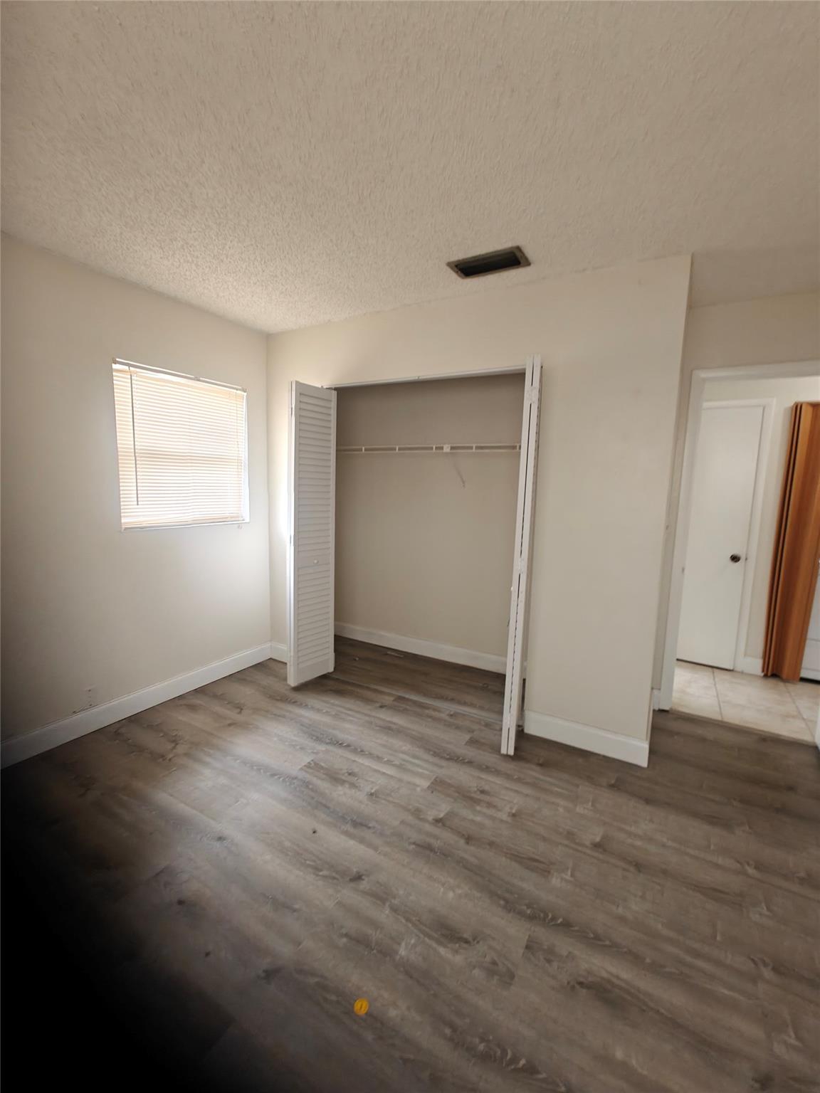 FOREST VILLAS CONDO - Residential Lease