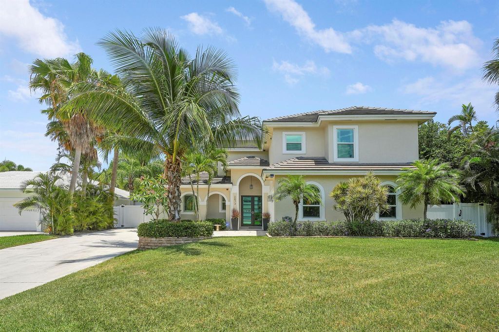 Photo of 2873 N Miller Drive, Palm Beach Gardens, FL 33410 (MLS # R11100907)