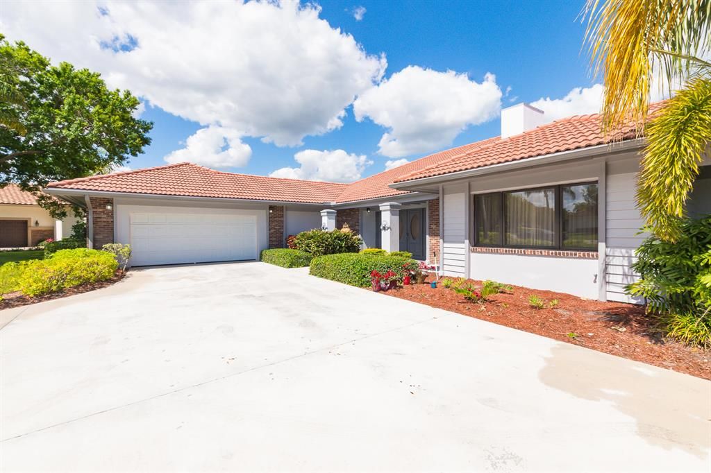 Photo of 3001 Conifer Drive, Fort Pierce, FL 34951 (MLS # R10705680)