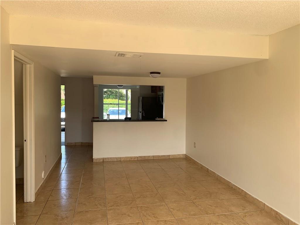 3910 NW 90th Ave 3910