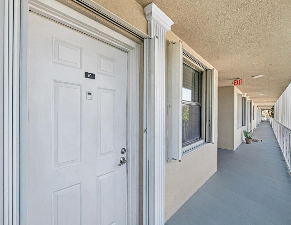 WHITEHALL VILLAGE - Residential