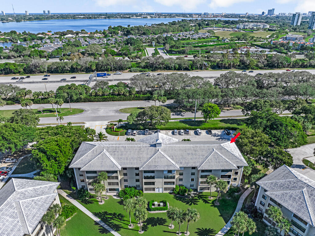 WHITEHALL VILLAGE - Residential