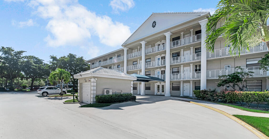 WHITEHALL VILLAGE - Residential