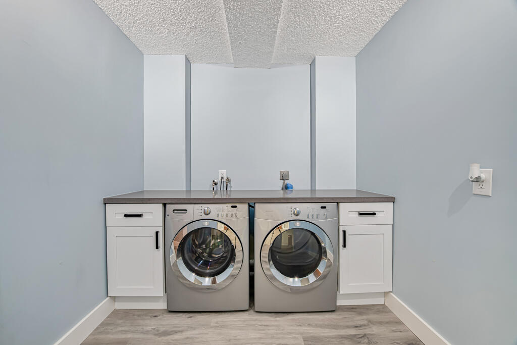 WHITEHALL VILLAGE - Residential