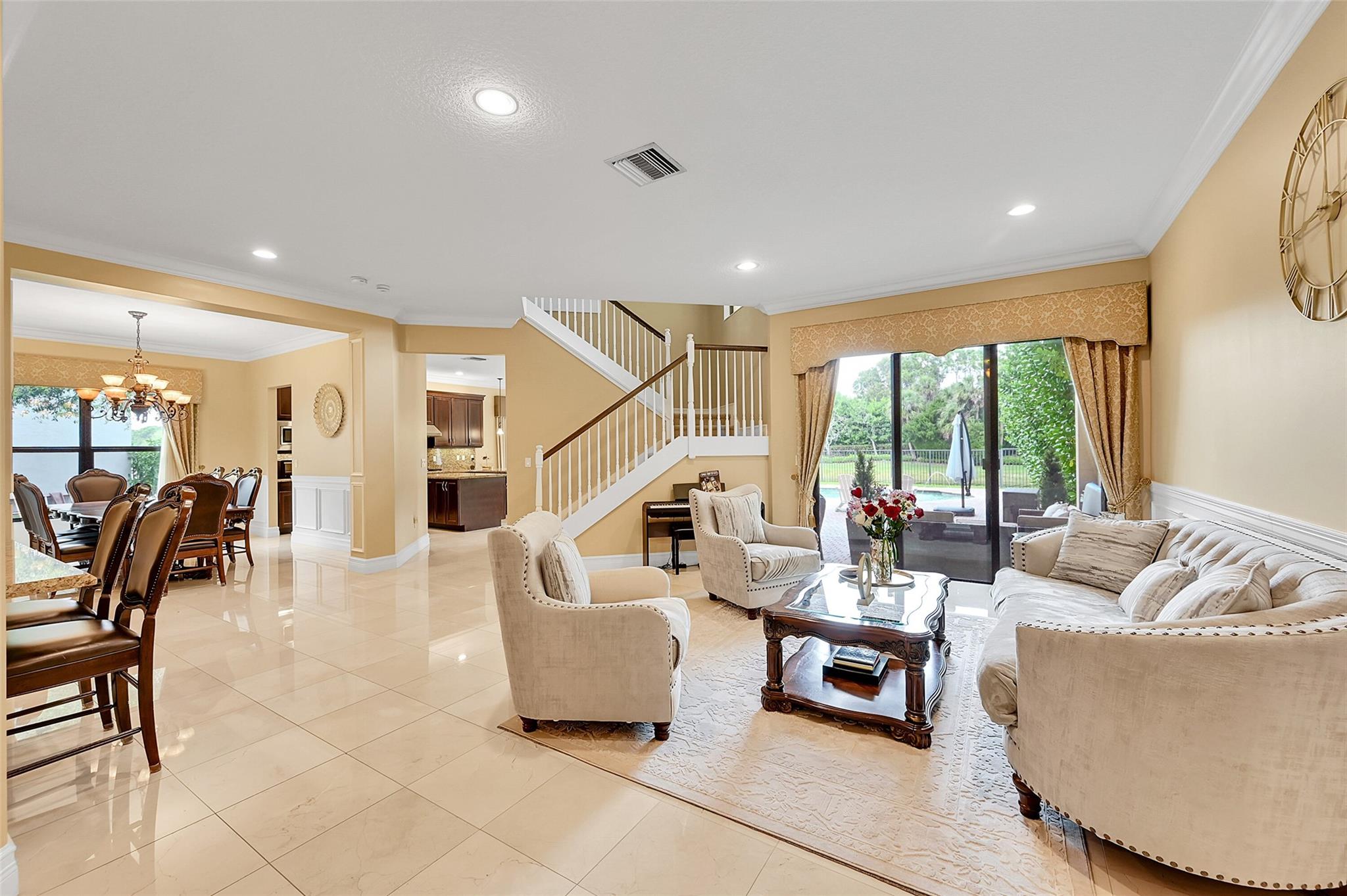 9589 Eden Roc Ct