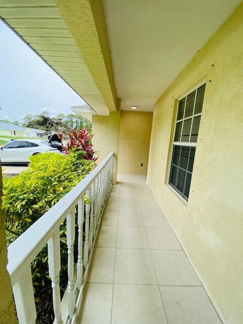 1270 SW 11th Ct Court SW