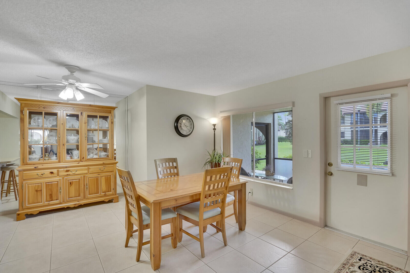 Properties 331 Knotty Pine Circle C-1