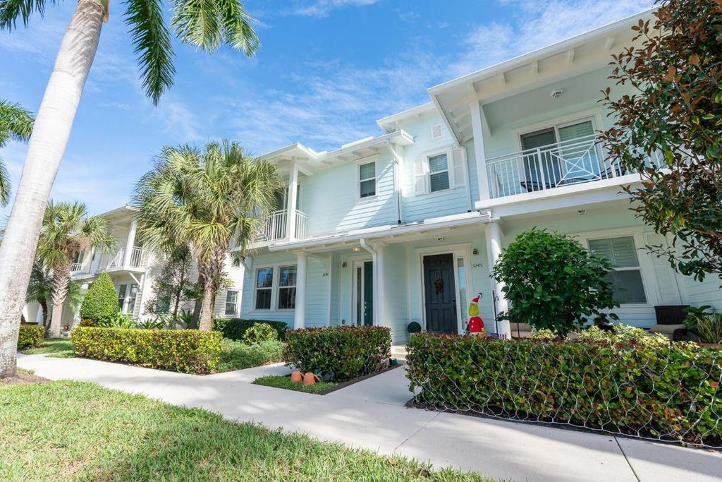 Photo of 3241 Hemingway Drive, Jupiter, FL 33458 (MLS # R10941777)