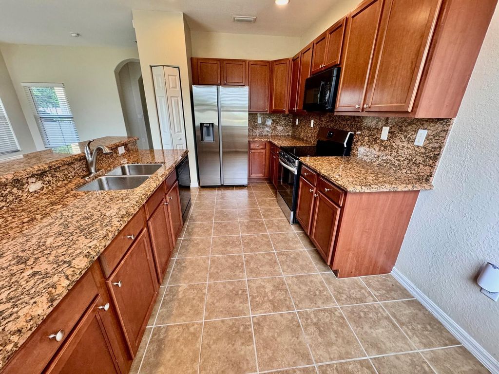 Photo of 298 Lake Monterey Circle, Boynton Beach, FL 33426 (MLS # R11019482)
