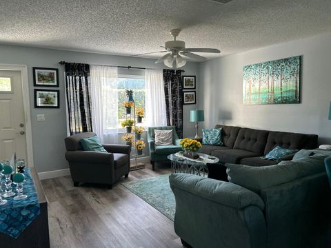 1907 SW 22nd Way Boynton Beach FL 33426