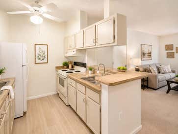 9690 S BELFORT Circle 215 Tamarac FL 33321