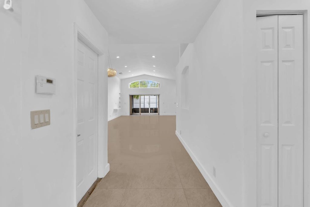 Photo of 3307 SW 49TH Street, Hollywood, FL 33312 (MLS # B26082156)