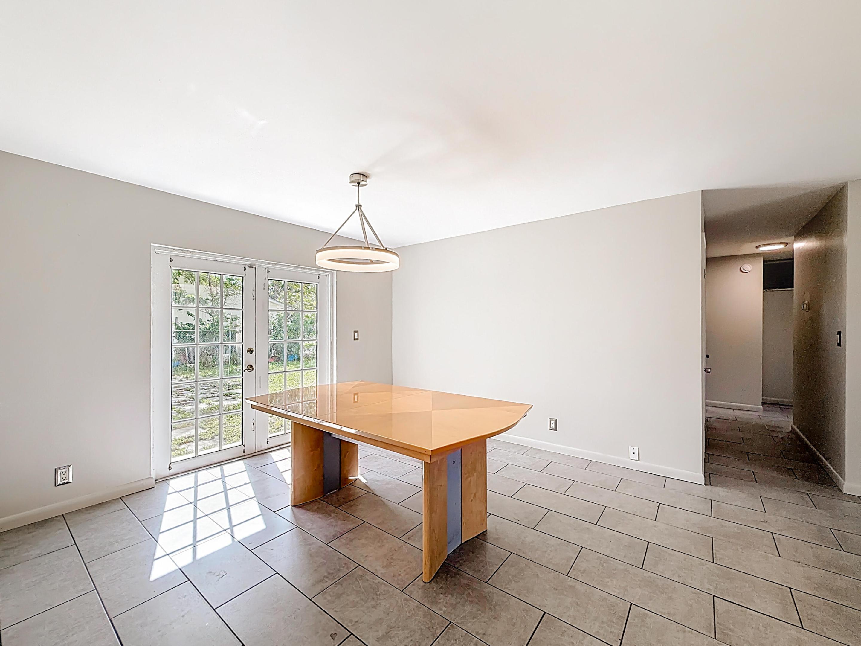 North Lauderdale Village - Residential