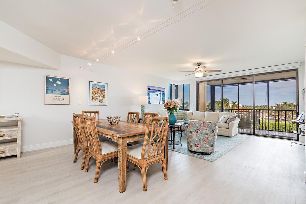 Photo of 16940 Bay Street N #N406, Jupiter, FL 33477 (MLS # R11160851)