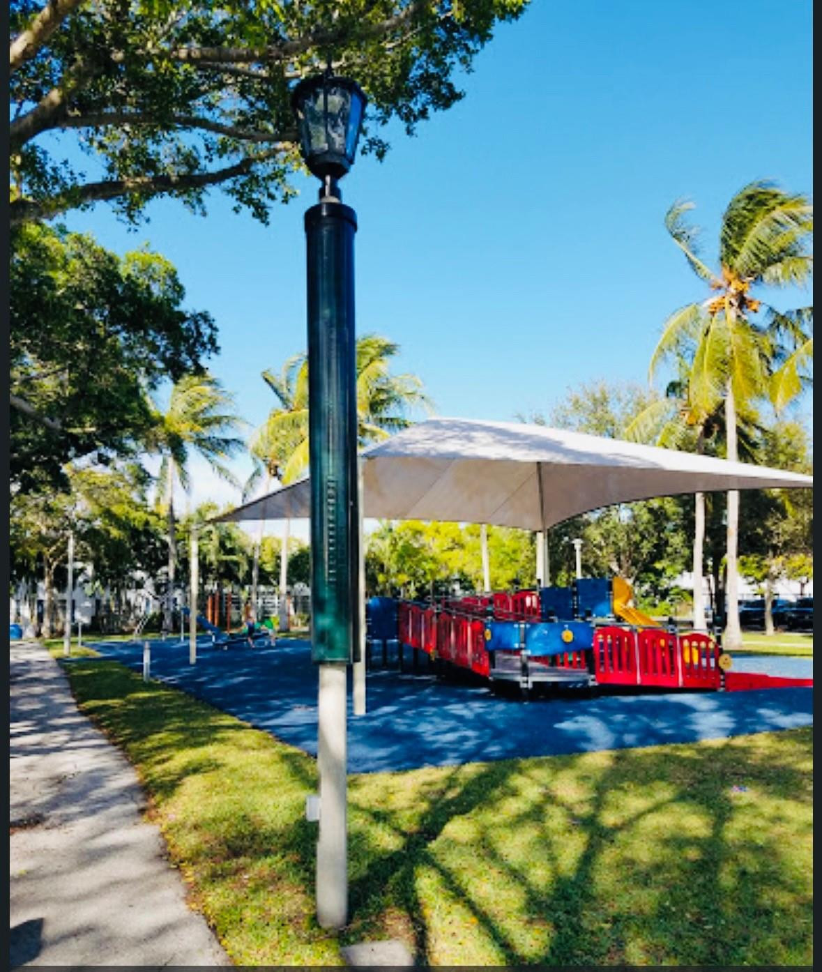 Imperial Point Colonnades - Residential